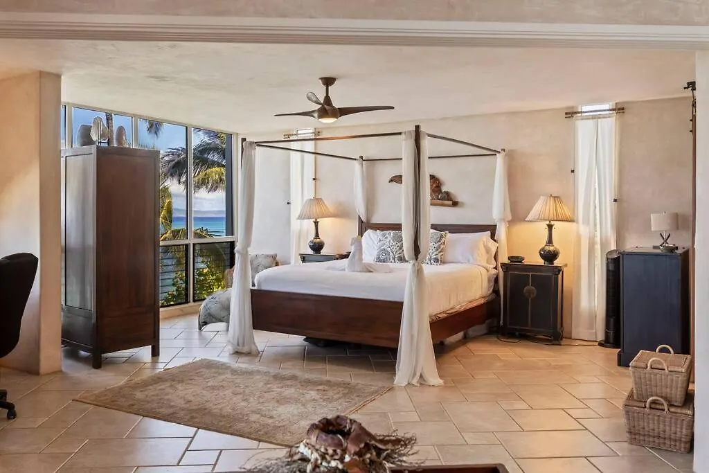 Hale Mahina A301- Direct Beachfront Updated Corner Unit Stunner! Kahana 0*,